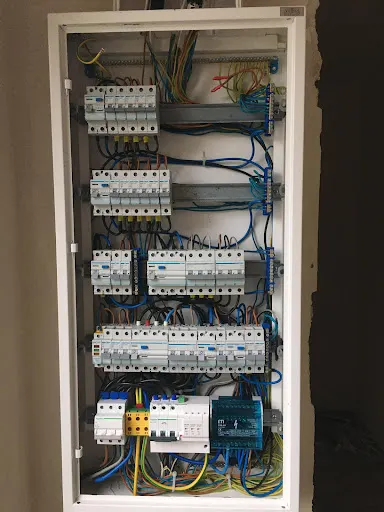 MP Elektro- Elektryk Jaworzno, Awarie, Instalacje elektryczne, automatyka rolet